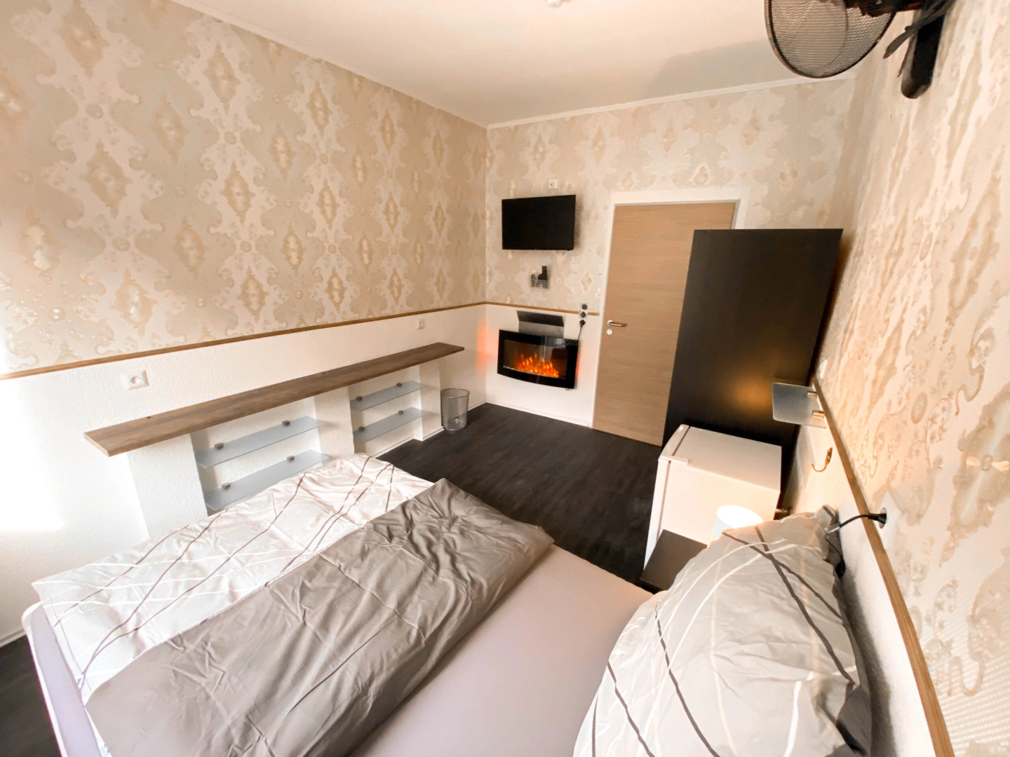 Monteurzimmer Mondial Eizelbettzimmer